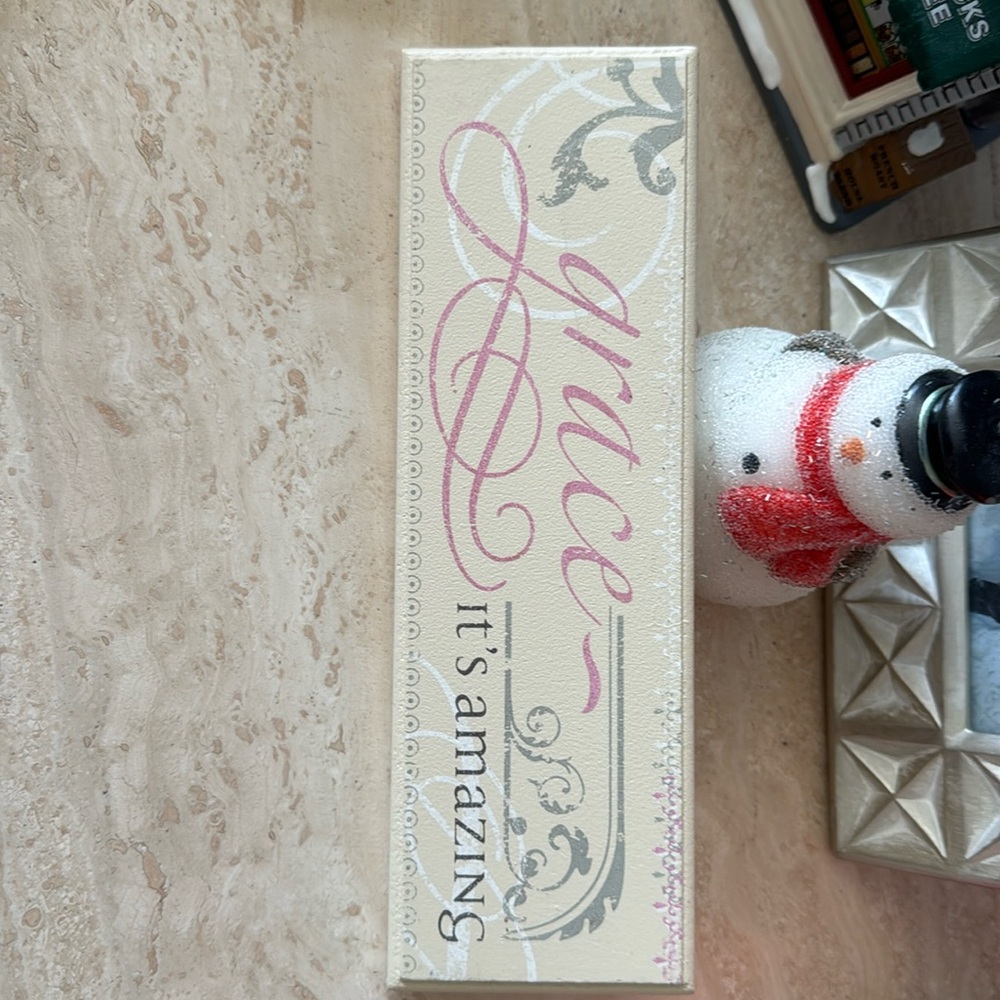 Wooden Sign “Grace It’s Amazing” new